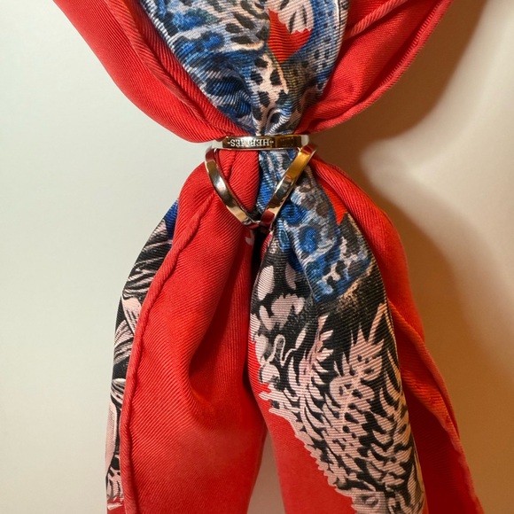 Hermes Palladium Scarf Ring - Picture 5 of 8